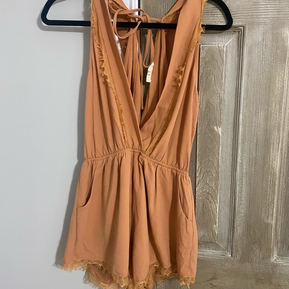 Low cut romper